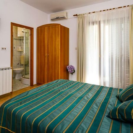 Rooms Mimi Krk Town Εξωτερικό φωτογραφία