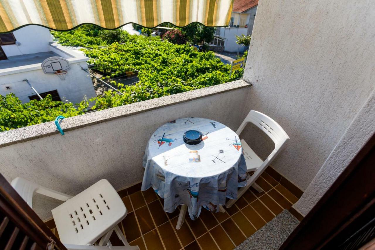 Rooms Mimi Krk Town Εξωτερικό φωτογραφία