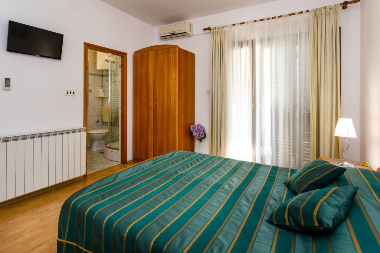 Rooms Mimi Krk Town Εξωτερικό φωτογραφία