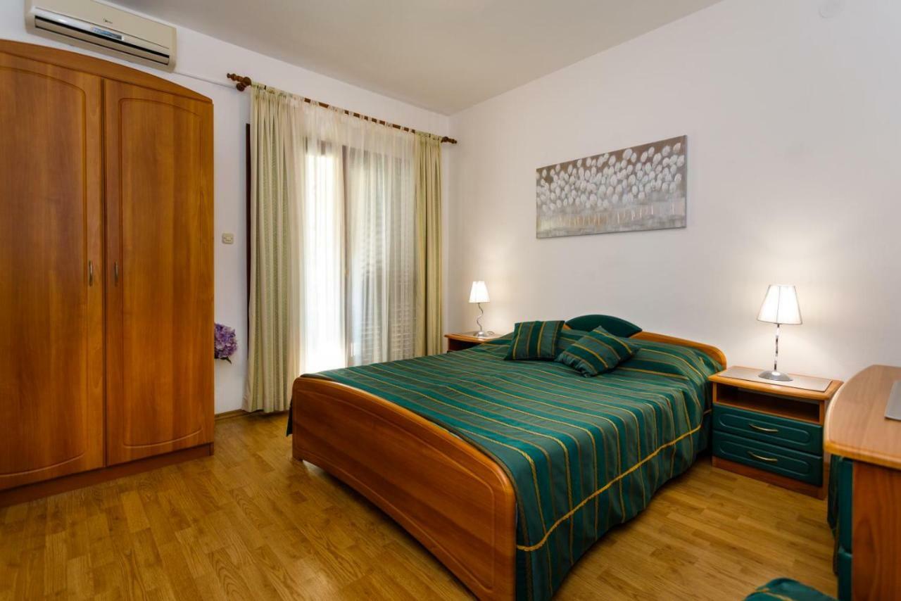 Rooms Mimi Krk Town Εξωτερικό φωτογραφία